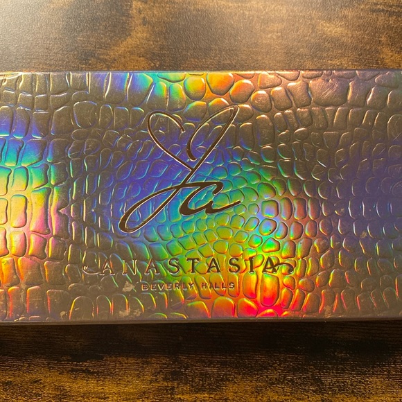 ✨Host Pick ✨Anastasia Jackie Aina Eyeshadow Palette - Picture 1 of 6